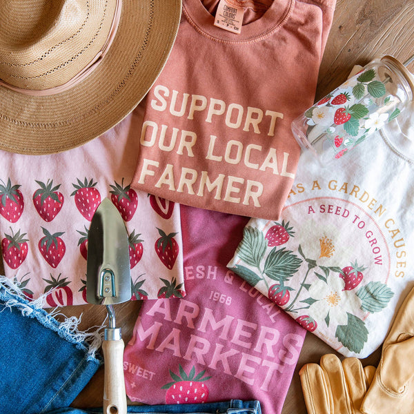 Strawberry Farmers Market Graphic Tee